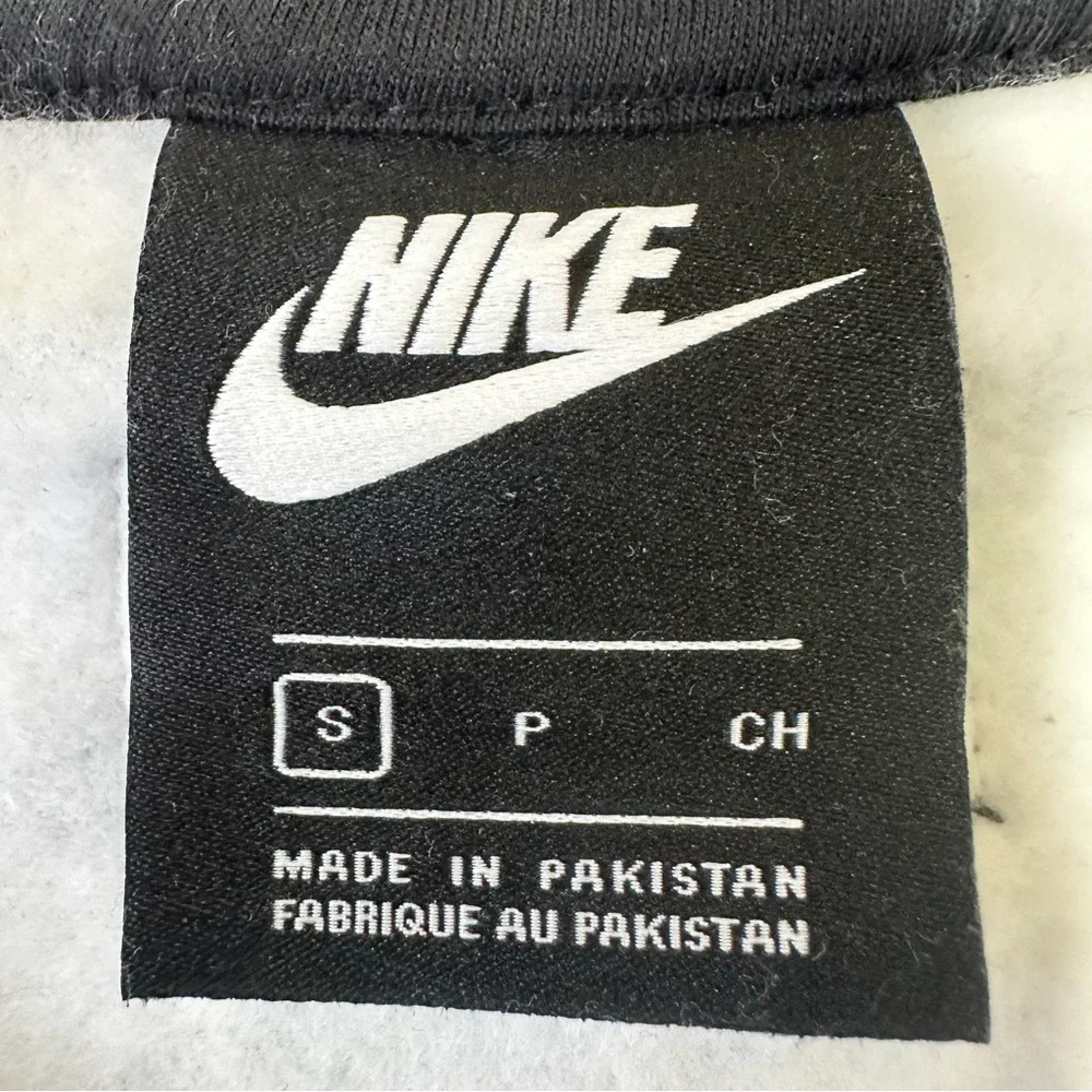 Nike Women Icon Clash Black/White Fleece Crop Crew Pullover‎ Size S